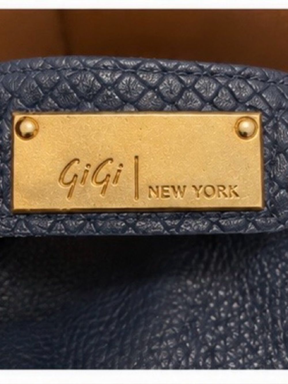 GiGi New York Navy Bucket Bag - Picture 3 of 4